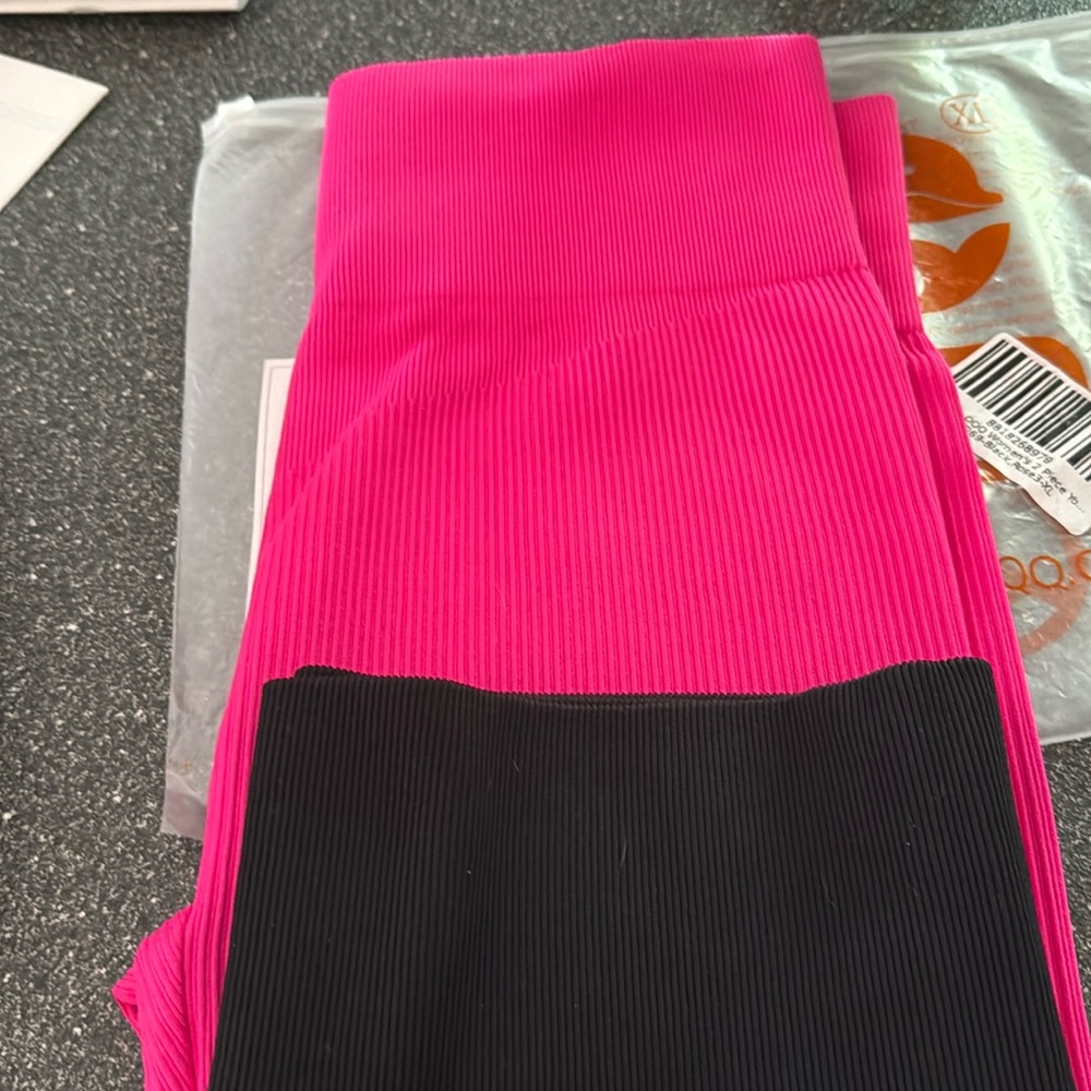 2 pair ribbed stretch pants XL